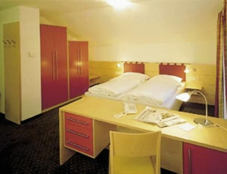 Hotel Figl ***S Bolzano Dış mekan fotoğraf